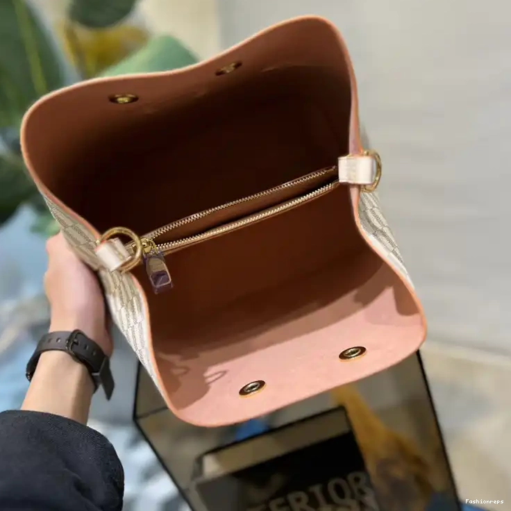 Fashionreps LV Bag 2304DJ0122 0825